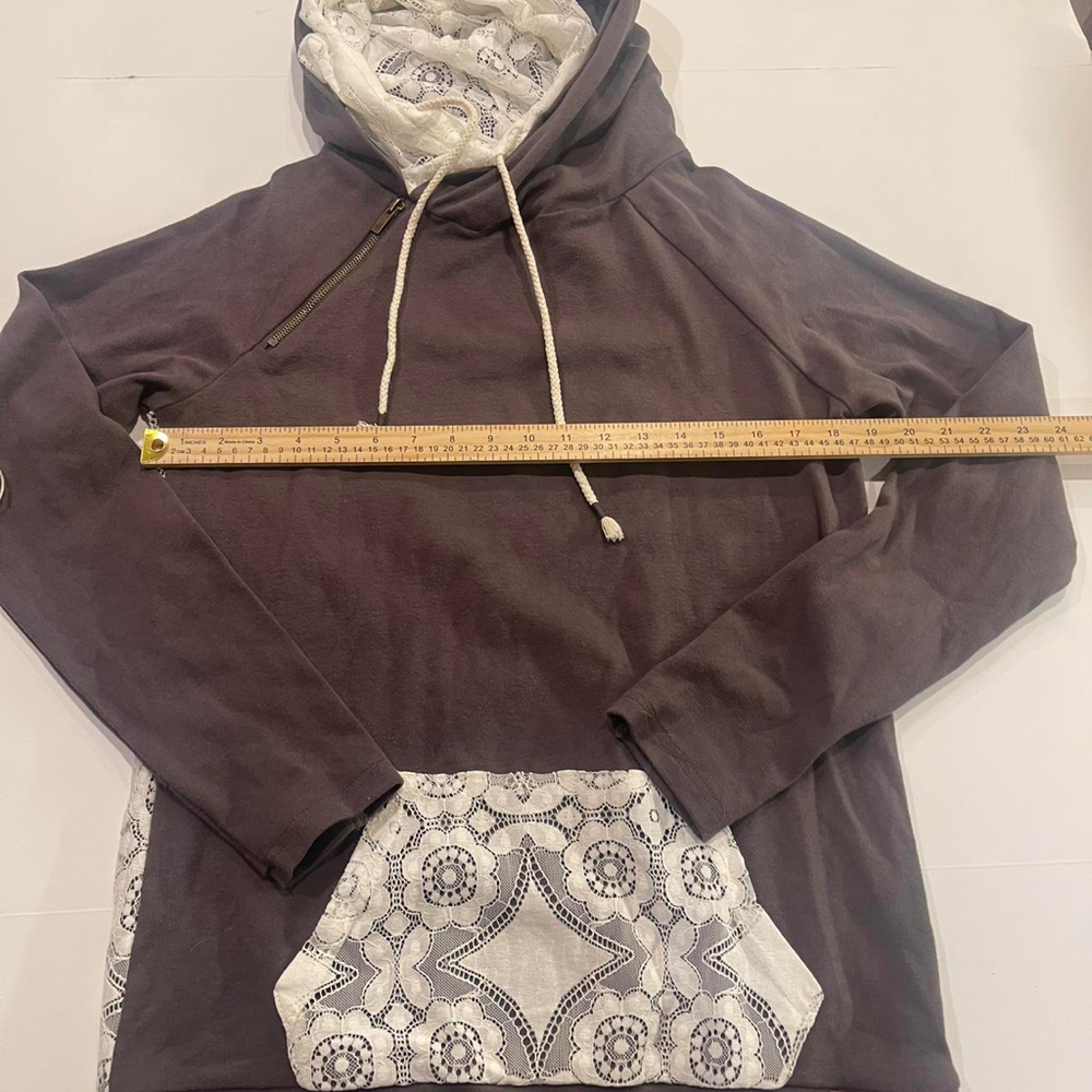 Brown and white boot barn lace hoodie. New with tags. - Picture 3 of 8
